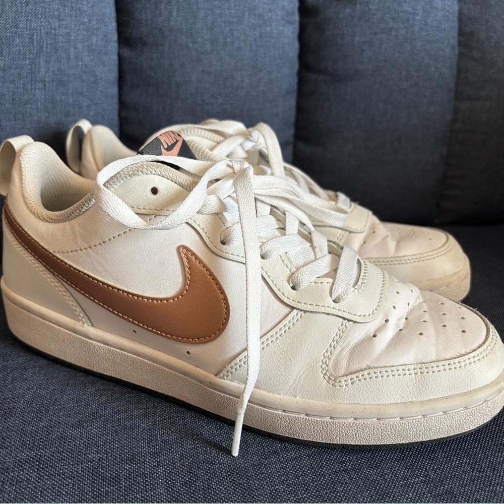 Nike Court Borough Low 2 Youth 7 Shoes BQ5448-116 White with Bronze Casual